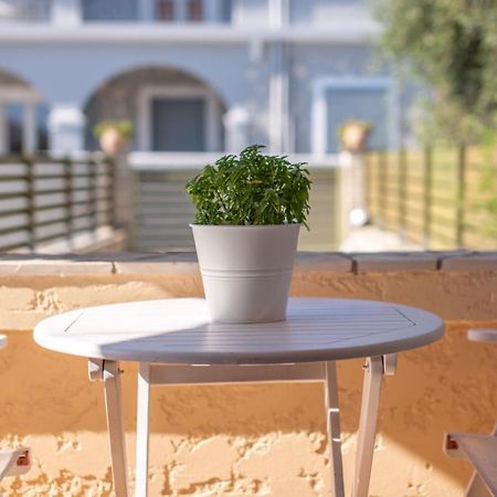 Romanos Apartments Gaios Eksteriør bilde